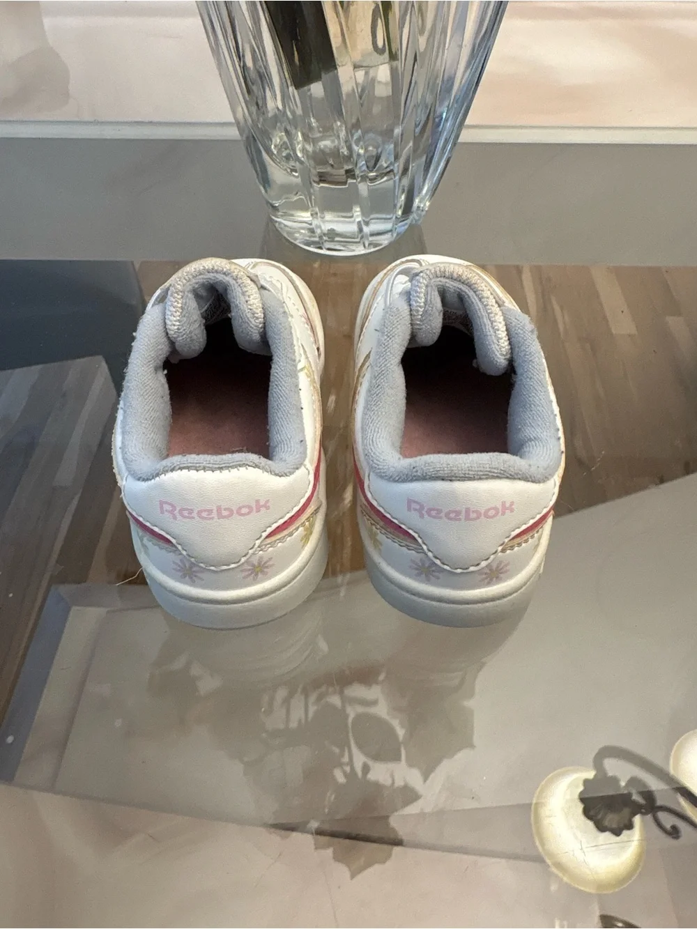 Reebok Kids White and Pink Athletic Shoes size 6K